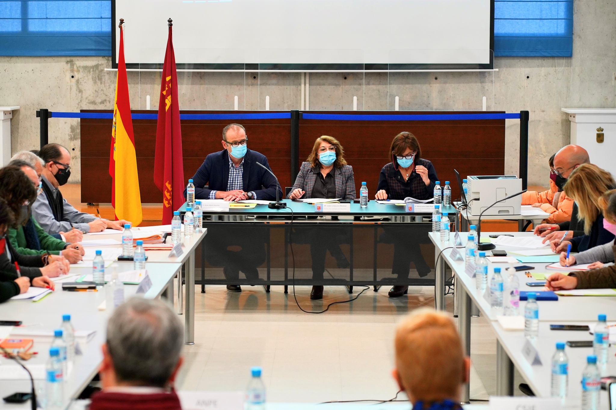 El director general de Recursos Humanos, Planificación Educativa y Evaluación, Víctor Marín, la consejera María Isabel Campuzano y la secretaria general, María Luisa López