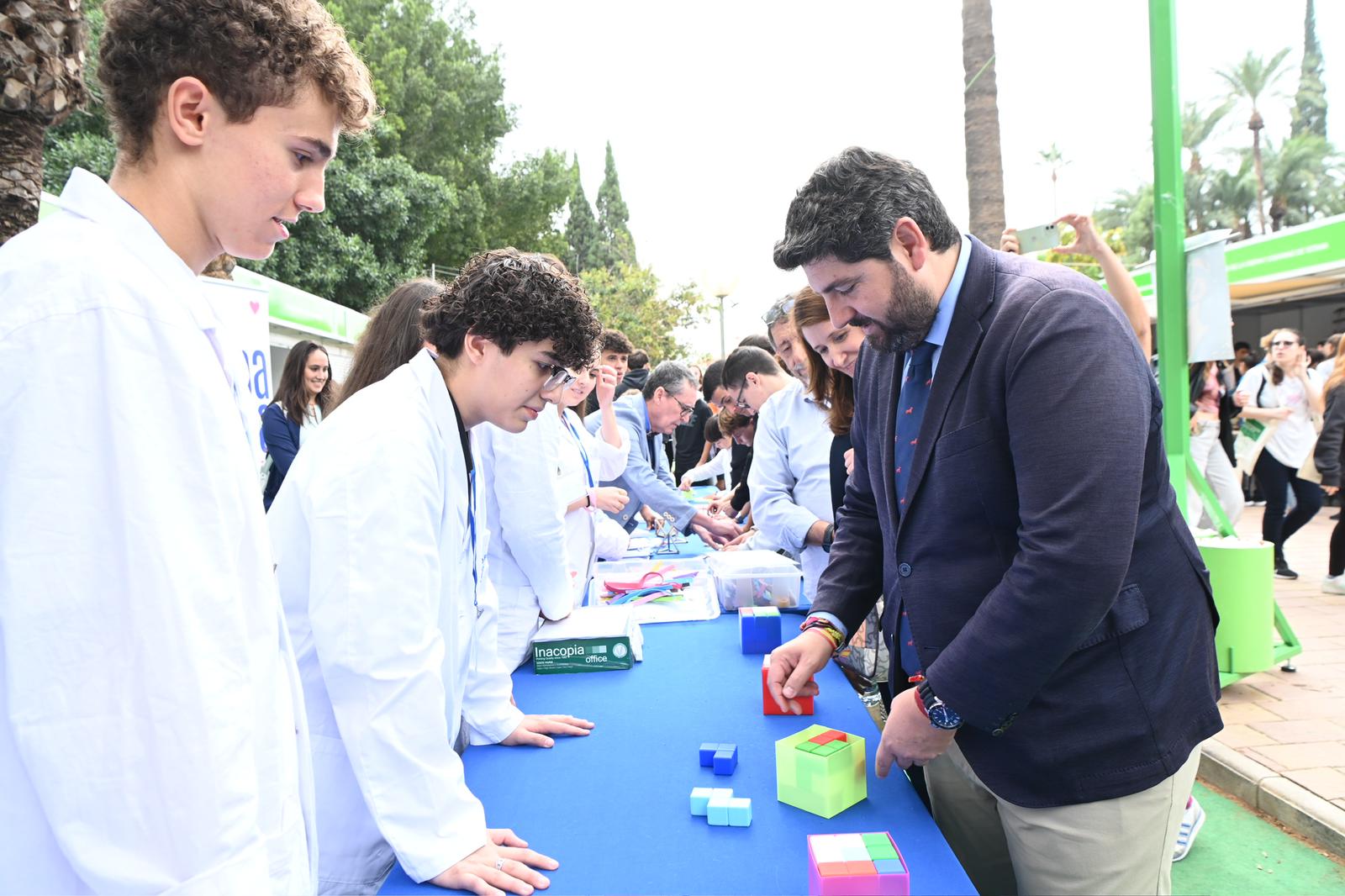 El presidente López Miras, durante la inauguración de la XXI Semana de la Ciencia y la Tecnología de la Región de Murcia 2024