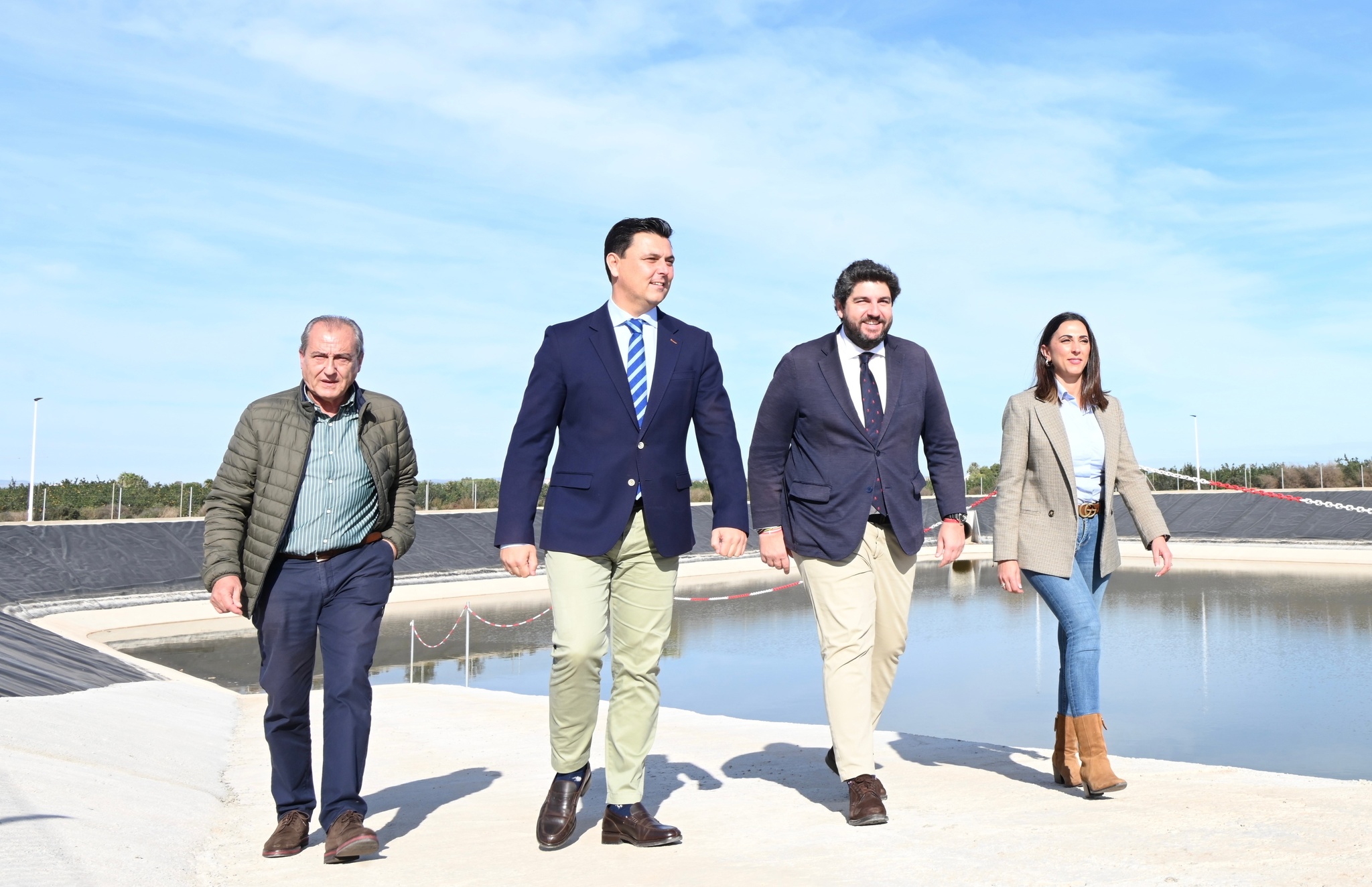 El presidente de la Comunidad, Fernando López Miras, inaugura los colectores Norte y Sur de San Javier (3)