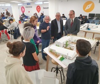 El consejero de Educación visita la nueva 'Hiperaula del Futuro' del IES Ramón y Cajal de Murcia