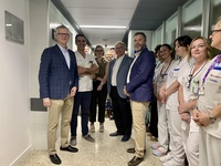 El consejero de Salud, Juan José Pedreño, visitó el hospital de día de la Arrixaca