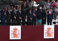 El presidente de la Región de Murcia asiste al desfile con motivo del Día de la Fiesta Nacional (1)