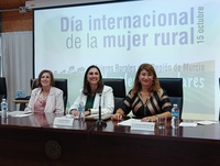 Imagen de la consejera Sara Rubira durante la inauguración de la jornada 'Mujeres rurales de la Región de Murcia, plurales y singulares' que se ha...