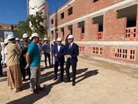 El consejero de Salud, Juan José Pedreño, durante su visita a las obras de ampliación y reforma del nuevo centro de salud de Alcantarilla-Sangone...