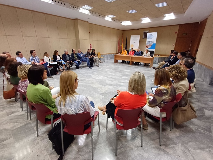 Primera reunión de la nueva Comisión de Atención Primaria y Salud Mental.