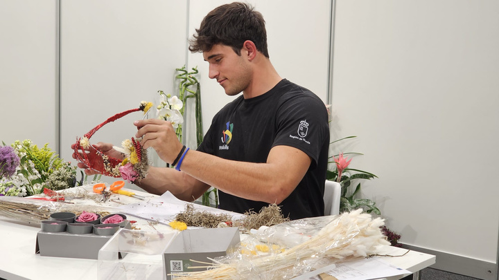 Un alumno de FP de la Región de Murcia participando en las olimpiadas de la FP Spainskills 2024