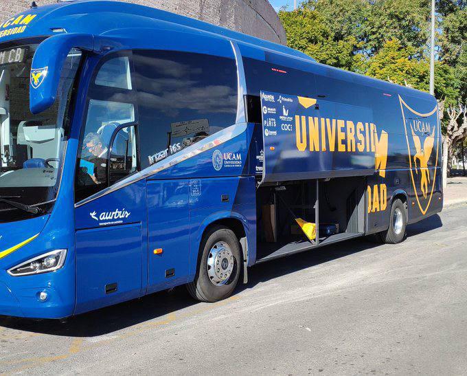 El Gobierno fleta autobuses gratis para aficionados del UCAM, El Pozo y Jimbee para los partidos en pos del título de Liga de baloncesto y fútbol sala