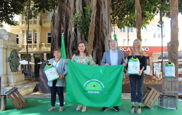 Imagen del artículo Medio Ambiente se suma a la campaña para fomentar el reciclaje de vidrio en la hostelería de municipios turísticos