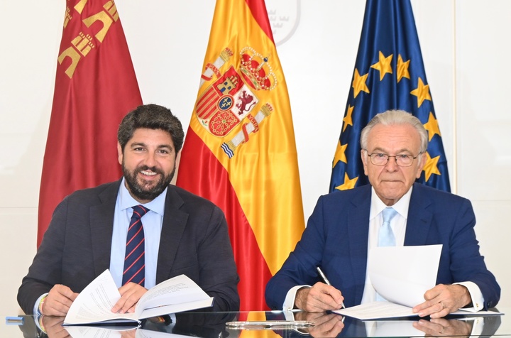 Imagen del artículo El Gobierno de la Región de Murcia y la Fundación La Caixa firman el acuerdo que destina 12 millones a obra social