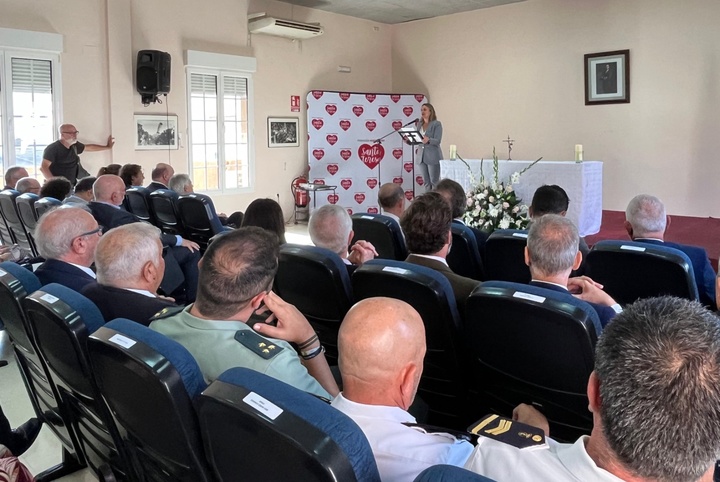 La consejera de Política Social, Familias e Igualdad, Conchita Ruiz, durante la entrega de la Medalla de Oro de la Fundación Hospitalidad Santa Teresa (2)