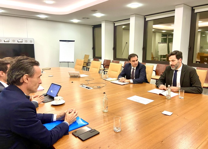 Reunión mantenida en Bruselas con los representantes del Banco Europeo de Inversiones.