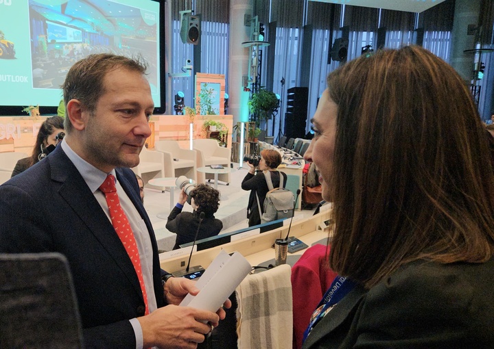 La consejera Sara Rubira durante su encuentro con Christophe Hansen, comisario de Agricultura y Alimentación de la Unión Europea