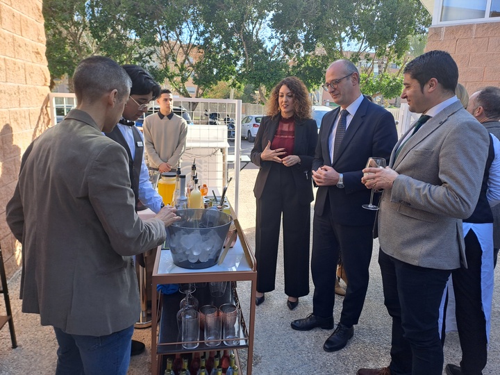 El consejero Víctor Marín durante la jornada gastronómica 'El sabor del éxito: formando talento', organizada por la Escuela de Hostelería y Turismo de La Flota