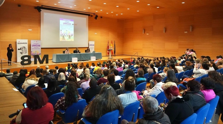 Momento del acto de presentación de la V edición del proyecto Únicas, dirigido a mujeres con discapacidad