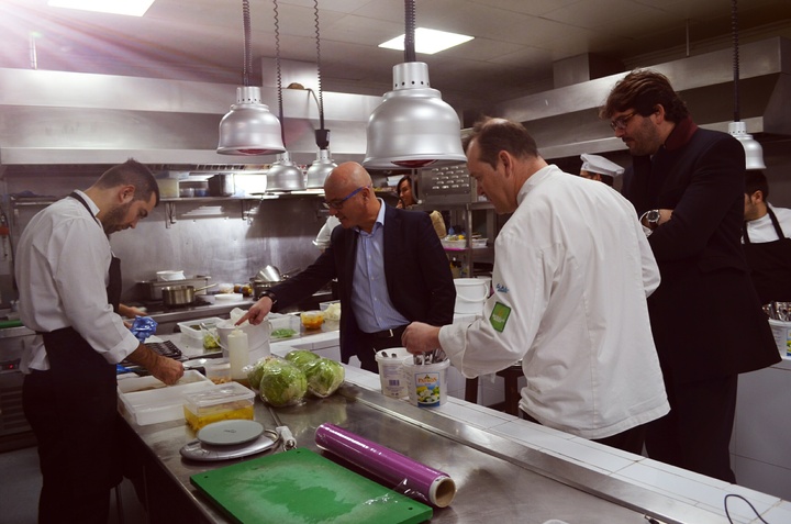Alumnos del CCT hacen prácticas en el restaurante Cabaña Buenavista