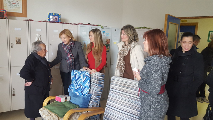 Visita de la consejera de Familia e Igualdad de Oportunidades, Violante Tomás, al municipio de Blanca