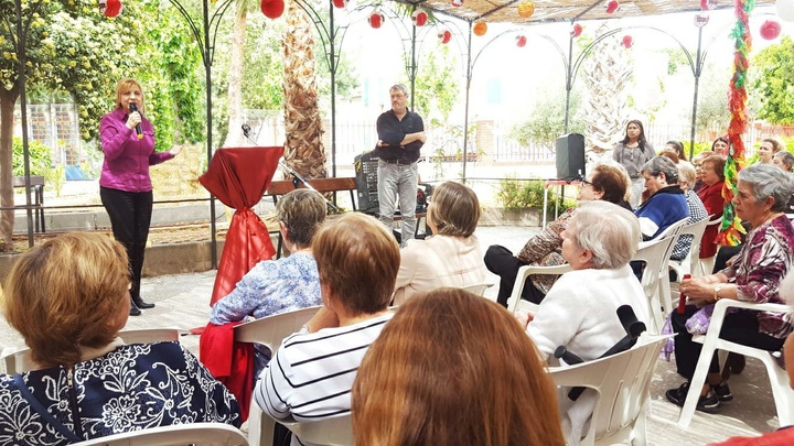 Violante Tomás asiste al Centro Social de personas mayores Murcia II