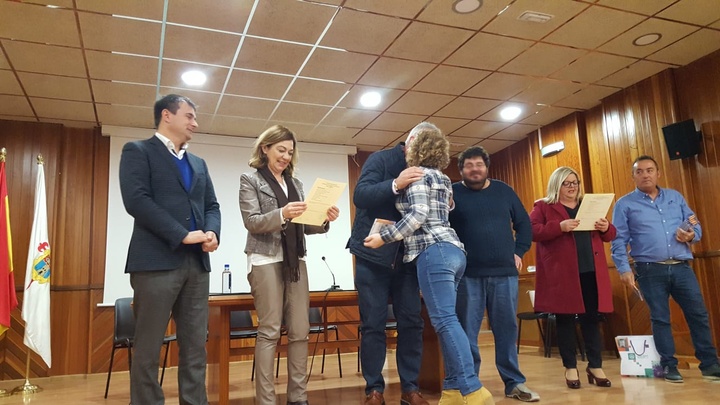 Entrega de diplomas de un curso Servicio Regional de Empleo y Formación en Moratalla