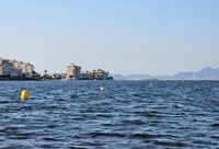 Balizamiento en el Mar Menor durante 2023 con boyas similares a las que se utilizarán.