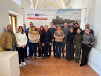 La directora general de Competitividad y Calidad Turísticas, Eva Reverte, con el resto de participantes en la reunión sobre turismo slow.