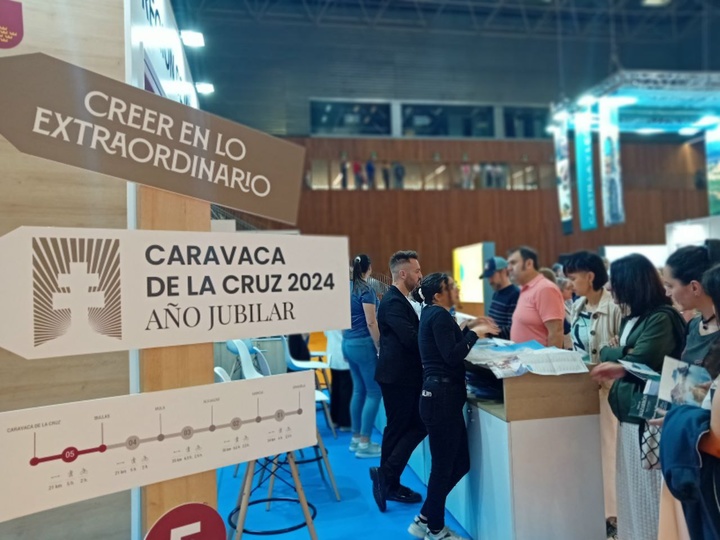 La Región aprovecha el enlace aéreo directo con Bilbao para reforzar la promoción de su oferta turística en la feria 'Expovacaciones'