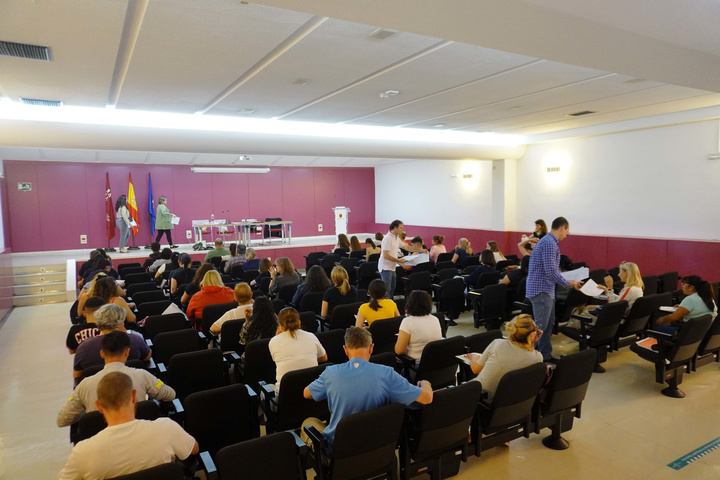 Imagen de los participantes que se presentaron a las pruebas de competencias clave en la sede de Murcia (2)