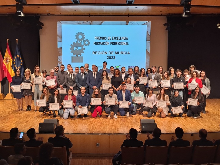 Acto de entrega de los Premios a la Excelencia de la Formación Profesional en la Región de Murcia de 2023.