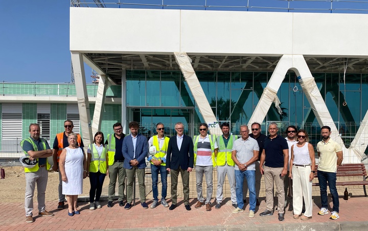 El consejero de Salud, Juan José Pedreño, visitó las obras del CIAR de Águilas en las que se están invirtiendo 15,5 millones de euros (2)