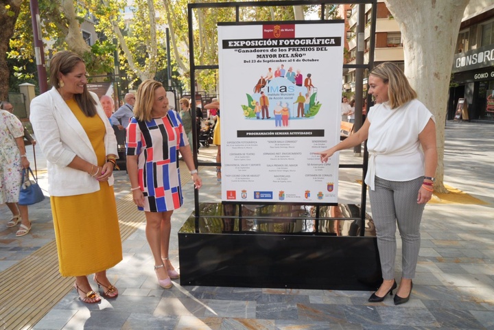 La consejera de Política Social, Familias e Igualdad, Conchita Ruiz, durante la presentación de la 'Semana del Mayor 2024'