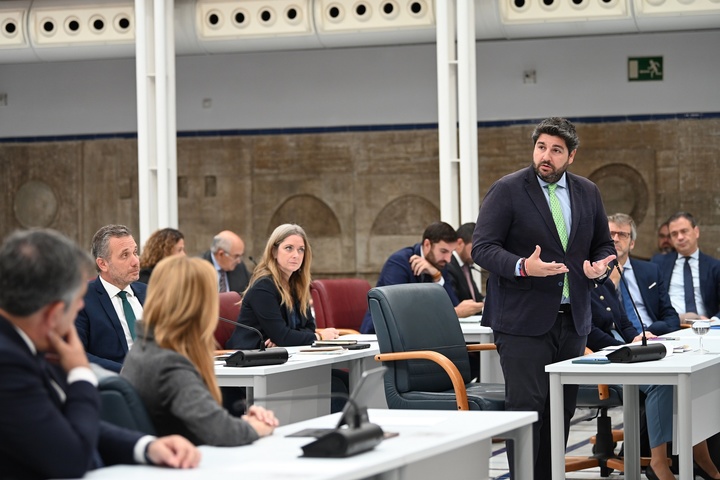 El presidente de la Comunidad, Fernando López Miras, compareció hoy en el pleno de la Asamblea Regional.